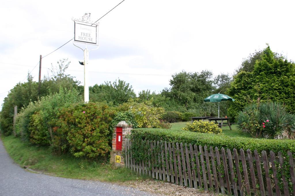 Farmhouse Inn Thaxted Екстер'єр фото